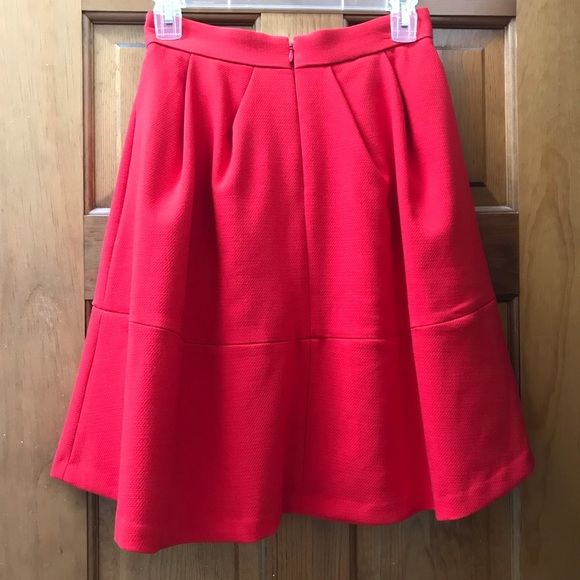 Banana Republic Red Flared A Line Skirt - Picture 2 of 6
